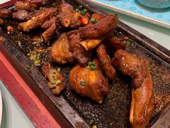 -红鼎豆捞·非遗鲍皇汤火锅(宝丰路店)