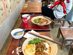 -方铲铲·成都板凳面(滨江银泰店)