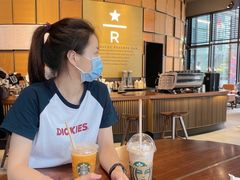 大堂-星巴克臻选(惠州华贸天地1楼店)