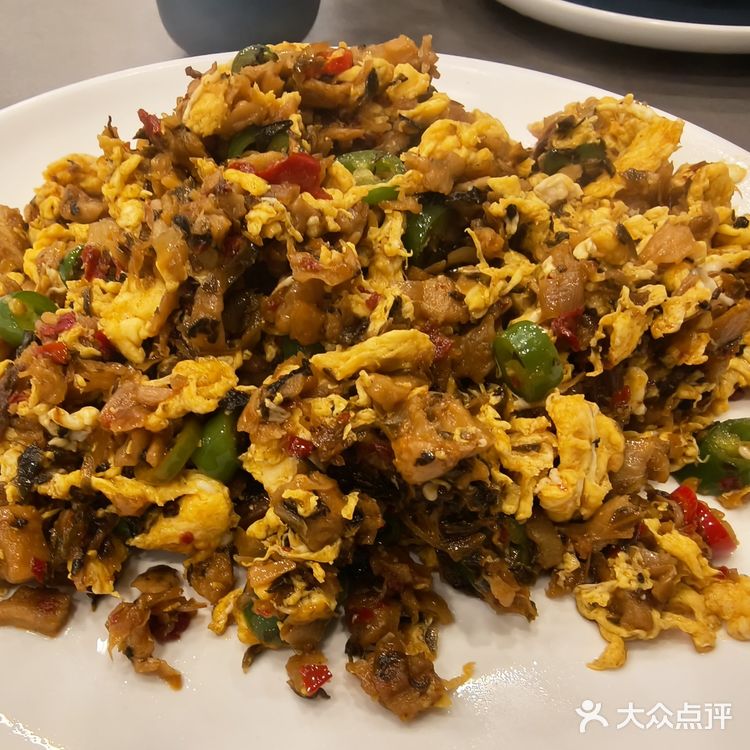今天想吃东北菜了进来尝一尝。菜量果然大啊