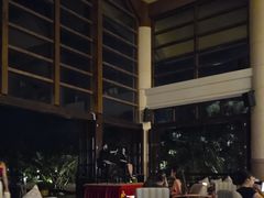 -亚龙湾喜来登·美景台大堂吧