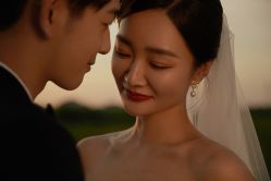 -易摄影婚纱摄影工作室