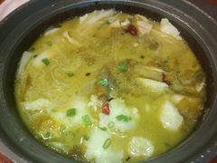 -周鱼小馆石锅酸菜鱼(活力汇店)