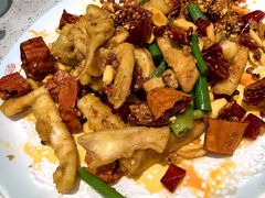 -巧克力渔家.小船海鲜胶东菜(万平口店)