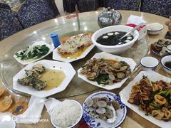 -双月饭店·20年老字号(新村店)