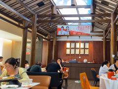 -阿瓦山寨·湘菜现炒·剁椒鱼头王(咸阳总店)