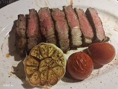 -MONICH牛排融合餐厅(和义大道购物中心店)