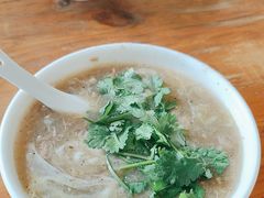 -罗卜李包子羊肉汤