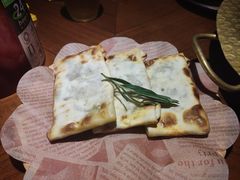 -楼兰新疆主题餐厅(坂田佳华领汇广场店)