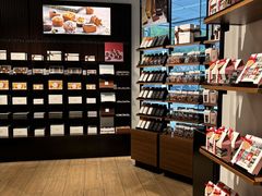 -Laderach 莱德拉(上海环贸iapm店)