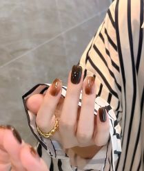 -悦指间美甲美睫