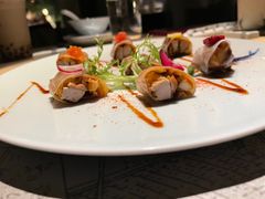-穹六人间 people 6(岳阳路店)