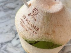 -三亚亚龙湾瑞吉酒店·宴悦Driftwood·游水海鲜·牛排·草坪·私人定制
