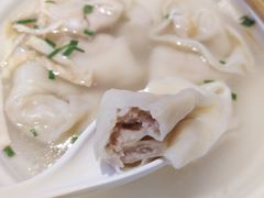 刀鱼馄饨-老半斋(福州路店)