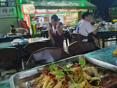 -美味海鲜大排档(明发美食地标店)