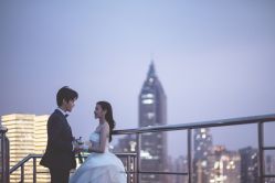 -雪中彩影婚纱摄影·微光艺术中心