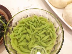 -李与白包子铺(桐梓林店)