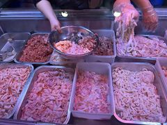 -周良天山牛杂城(天山路总店)