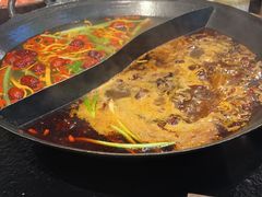 -鹿鸣山草本茶香火锅(园西路店)