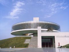 -郑东新区龙湖公共艺术中心