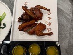-朱记乳鸽王·非遗石岐乳鸽·全鸽宴(大兴旗舰店)