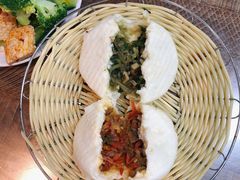 韭菜包-郑家包子牛肉拉面(尚勤路店)
