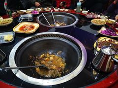 -哈尔滨东北铁锅炖(都督街店)