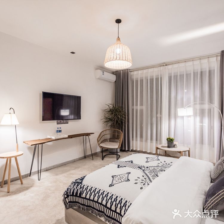 整套40m²，1室户，可住2人