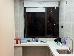 -希岸·轻雅酒店(广州白鹅潭艺术中心花地湾地铁站店)