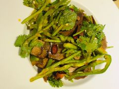 -关东小磨东北菜(上海长风大悦城店)