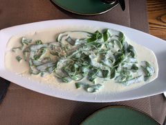 招牌手工菠菜面-喜洲吧·江畔老船厂·庭院餐厅(喜临院店)
