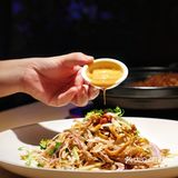 老广探店 | 系画廊餐厅食正宗顺德风生水起手撕鸡！