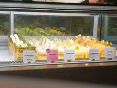 面包甜点陈列柜-KNOTKNOT珞珞·日式甜品(K11店)