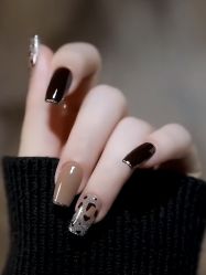 -悦指间美甲美睫