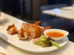 鲜虾胶酿脆皮鸡翅-港丽餐厅(高德置地店)