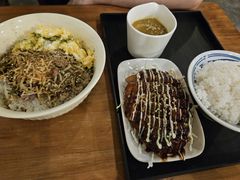 牛油果金枪鱼拌饭-拾年