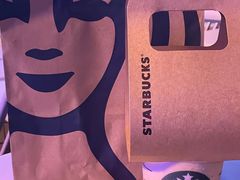 -星巴克(西安曲江银泰店)