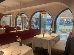 -阿妮叶李(光谷世界城店)