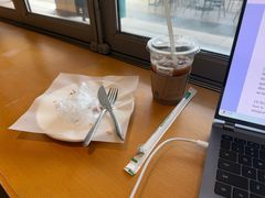 -星巴克(长沙友阿奥特莱斯店)