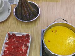 -杨老板·海鲜集市火锅·鲜切牛肉(中防万宝店)
