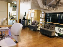 大厅-简法造型·品牌形象店