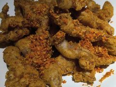 蒜香小酥肉-麻六记(新天地店)