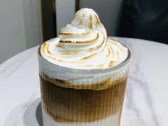 -Fridi Patisserie Cafe