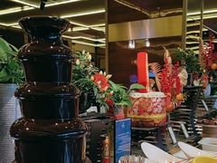 -大中华希尔顿酒店-念自助餐·嗨啤·小龙虾