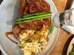 -Common Table · Brunch & Coffee
