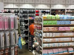 -名创优品(海珠乐峰广场店)