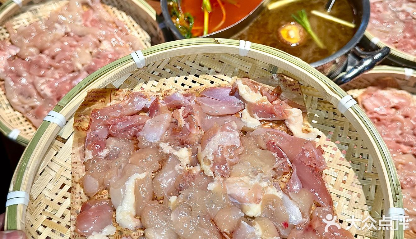 这锅菌汤鸡鲜到我连喝三碗！爱了云南风味！