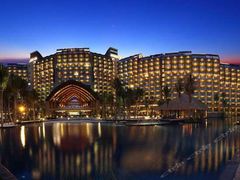 -三亚湾海居铂尔曼度假酒店