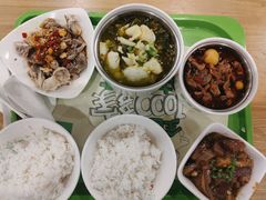 -老乡鸡(亳州路天庆大厦店)