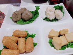撒尿牛丸-密友回转自助火锅(中海环宇城店)